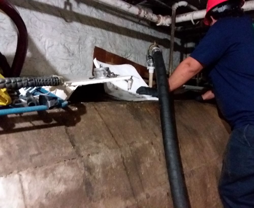 OIL TANK CLEANING